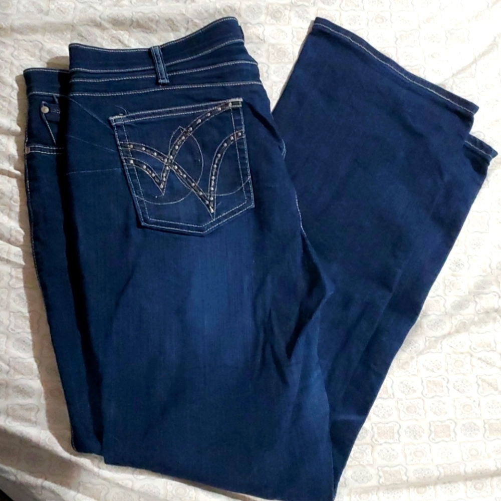 Women's Wranglers Q-Baby